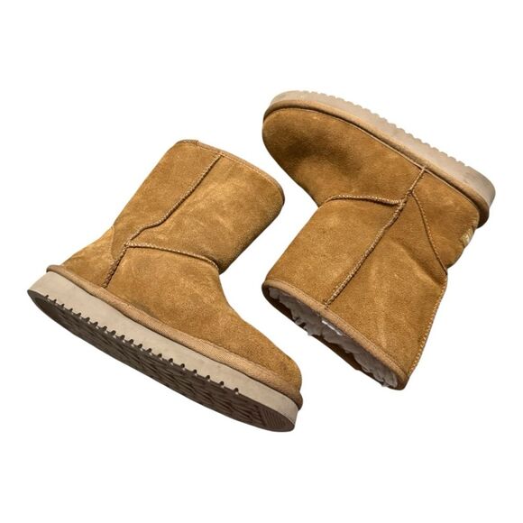 Koolaburra by UGG Chestnut Koola Short
Suede Boots Size 5 - Picture 5 of 8